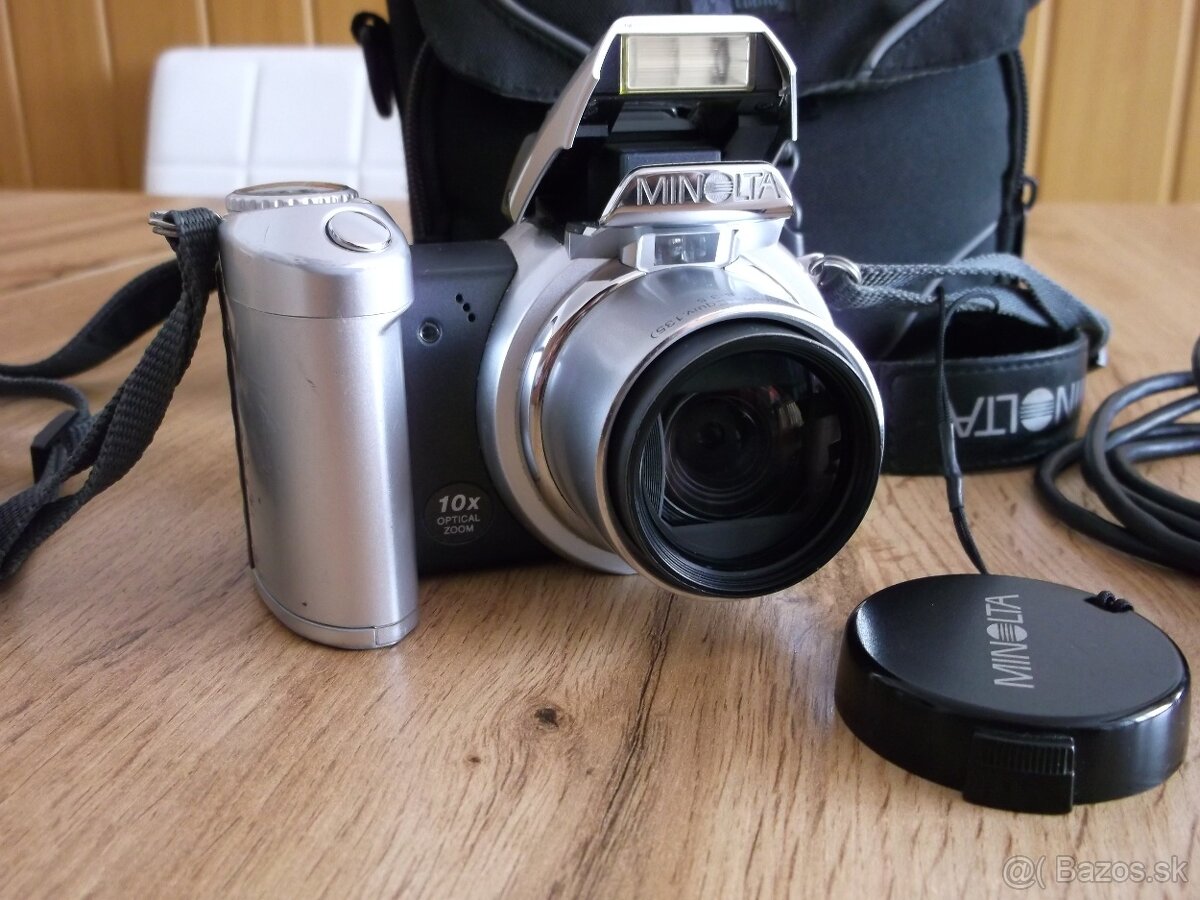 KONICA MINOLTA DIMAGE Z1 - 2