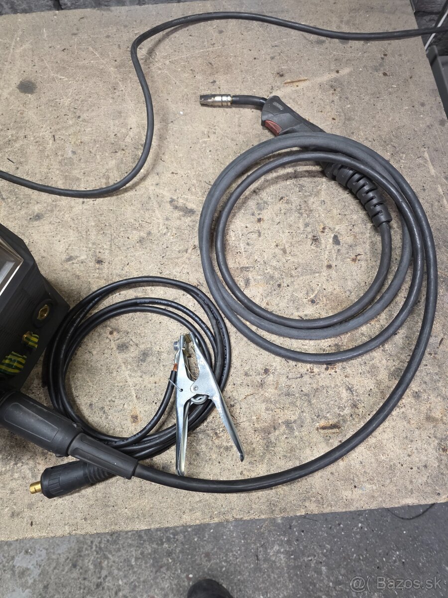 Zváračka MIG/MAG AlfaIn perun MIG 200 PFC SYN pre CO2 - 2