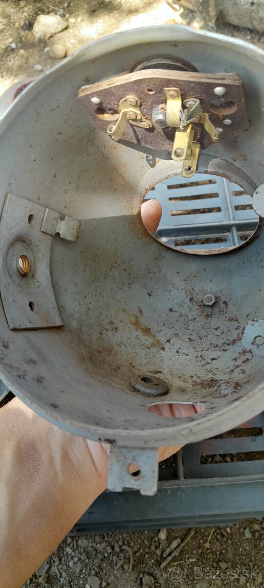 Obal predneho svetla M90 - 2