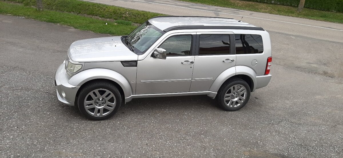 DODGE NITRO 2,8 CRDI - 2