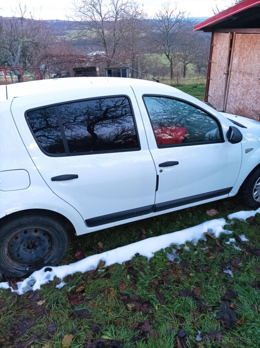 Dacia Sandero - 2