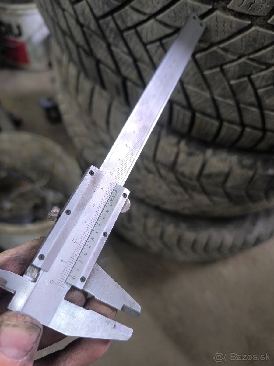 235 55 r17 - 2