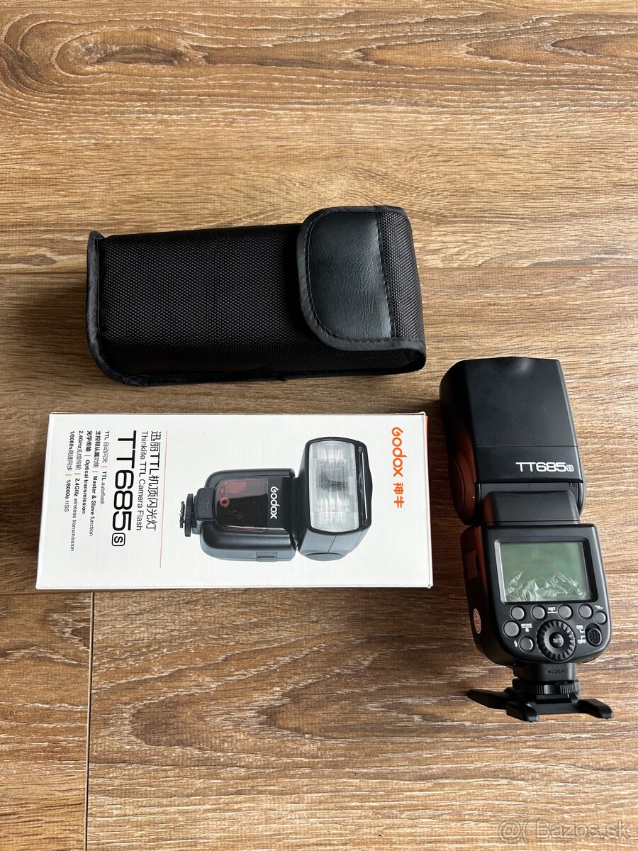Blesk TT685 S - 2