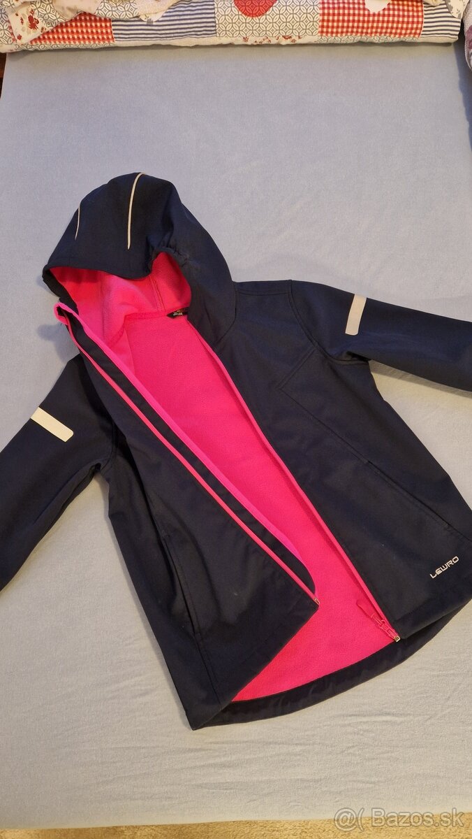 Predám dievčenskú windstopper bundu 140/146 - 2