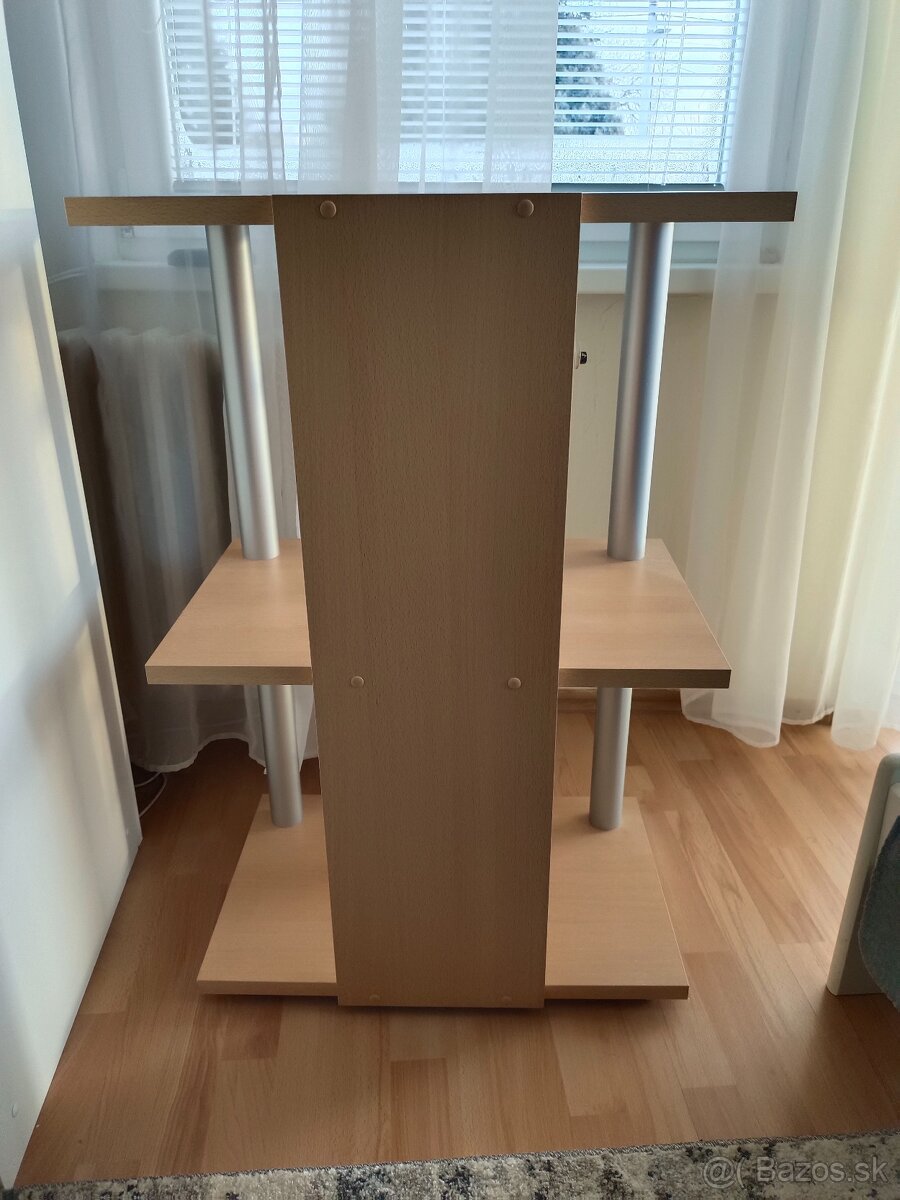 Stojan na televízor - 2