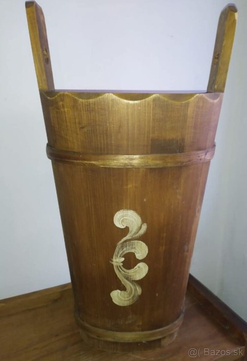 Staré drevené vedro - 2