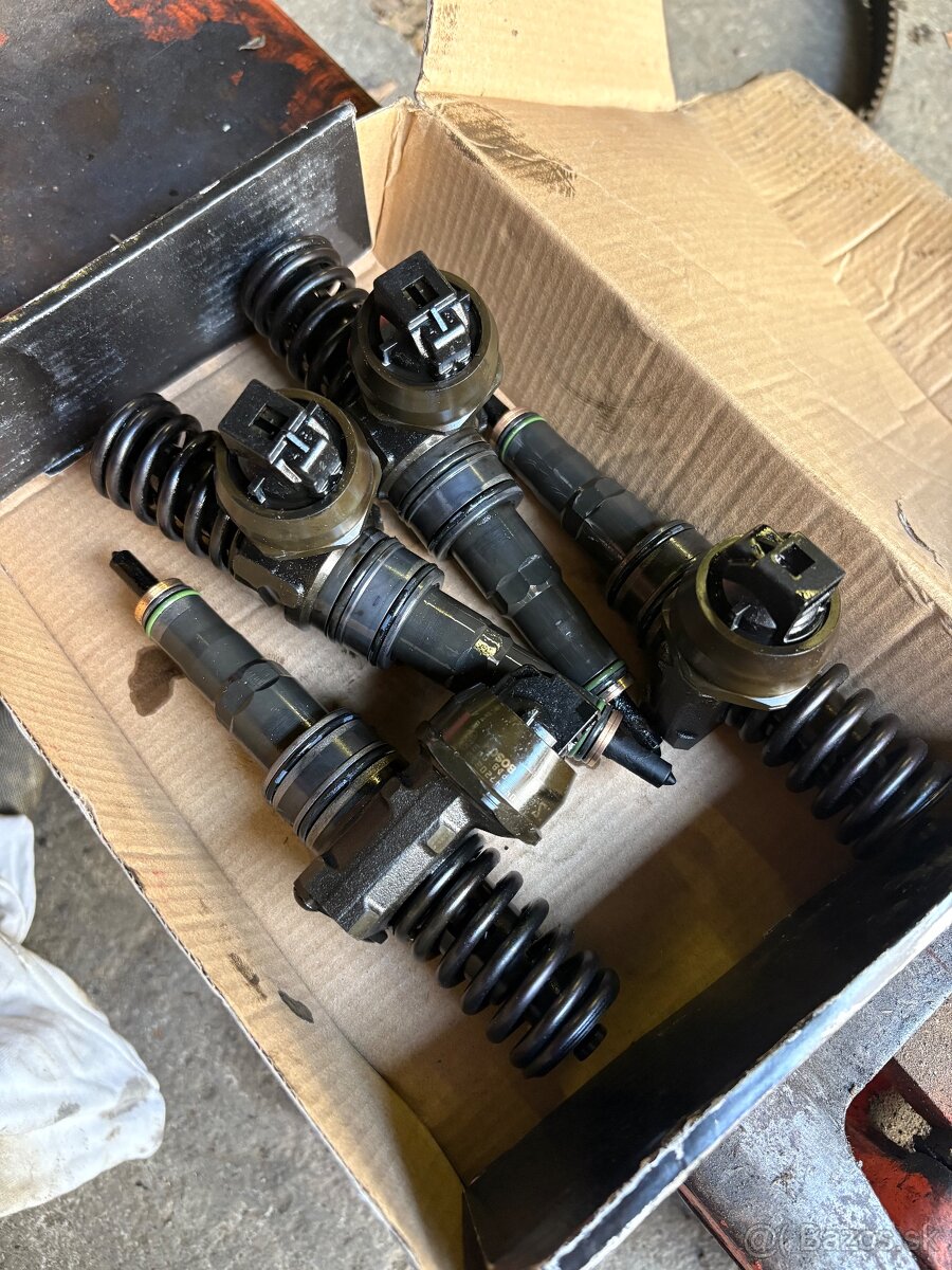 Rozpredam motor 1.9TDI 77kW BLS - 2