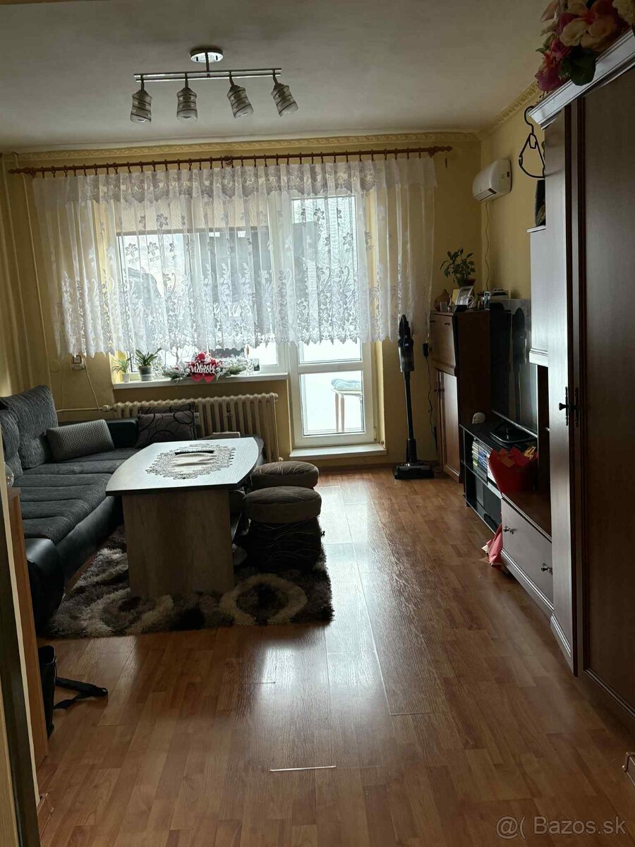 Predám 2 izbový tehlový byt - 2