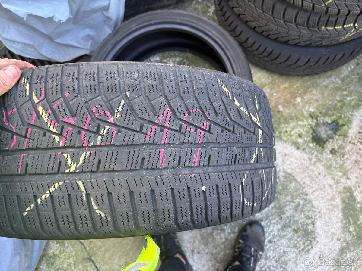 Pneu 235/40r19 2ks - 2