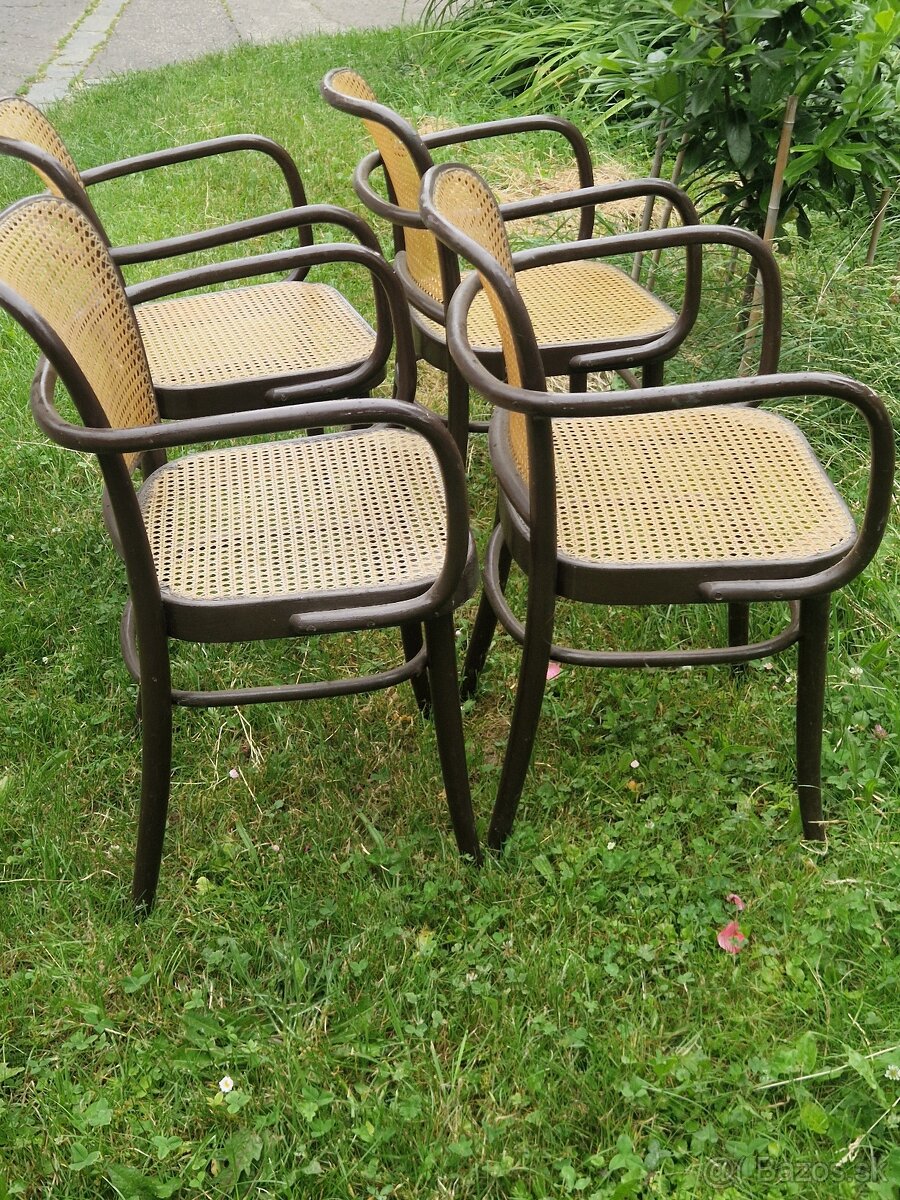Stolicky Thonet - 2