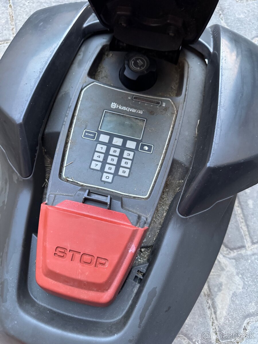Husquarna automower 305 3-wheel robotická kosačka - 2