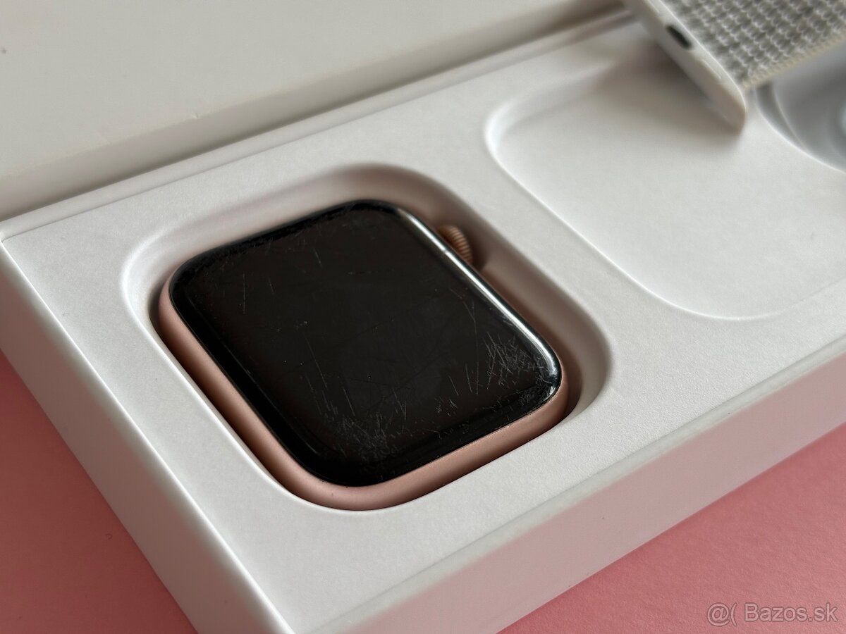Apple Watch 6 44mm Gold - 2