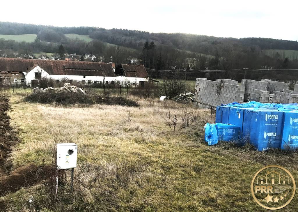 Na predaj stavebný pozemok v obci Veľké Držkovce s rozlohou - 2