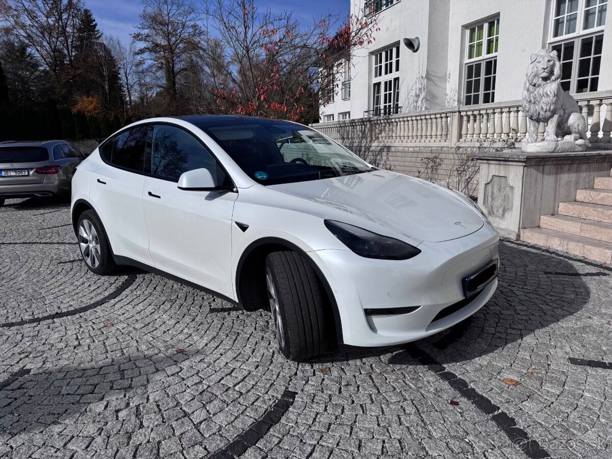 Predám Tesla Model Y Dual motor Long range Zaruka - 2