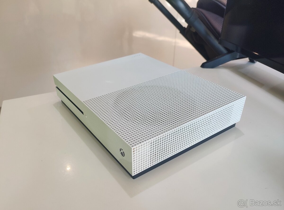 Xbox One S 500GB - 2
