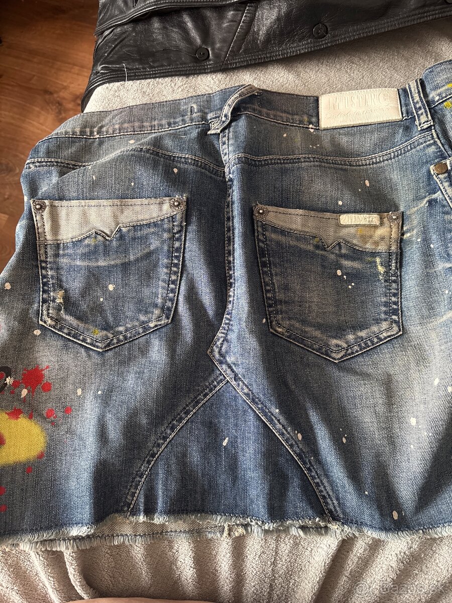 Predám 2 riflové sukne - 2