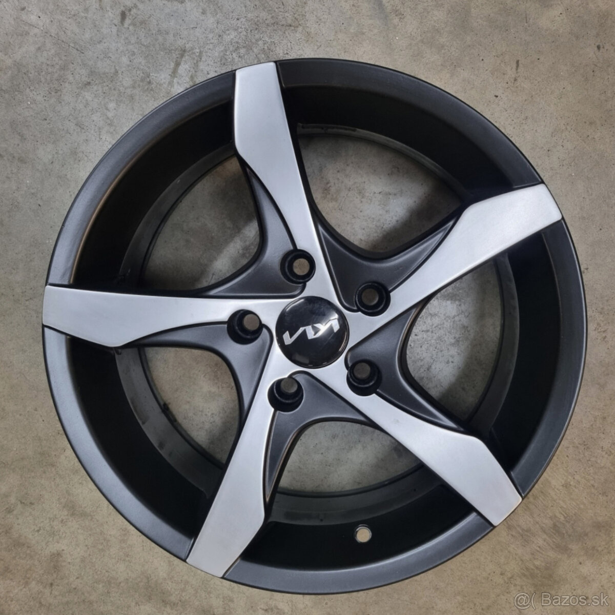 Hliníkové disky 5x114,3 R16 7J ET38 - 2