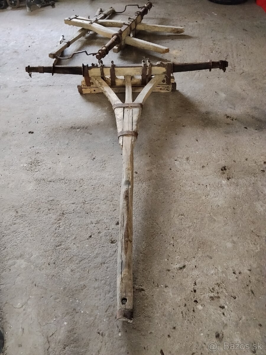 Stare historicke stroje/naradie - 2