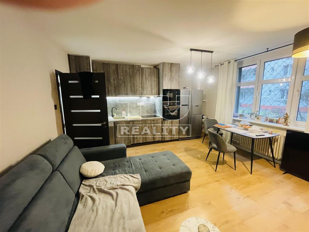 Predaj 2.izbového bytu v blízkosti Tehelného pola.55m2 - 2