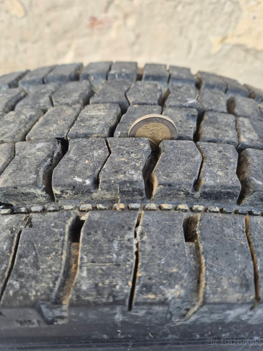 Pneumatiky 225/75 R 17,5 - 2