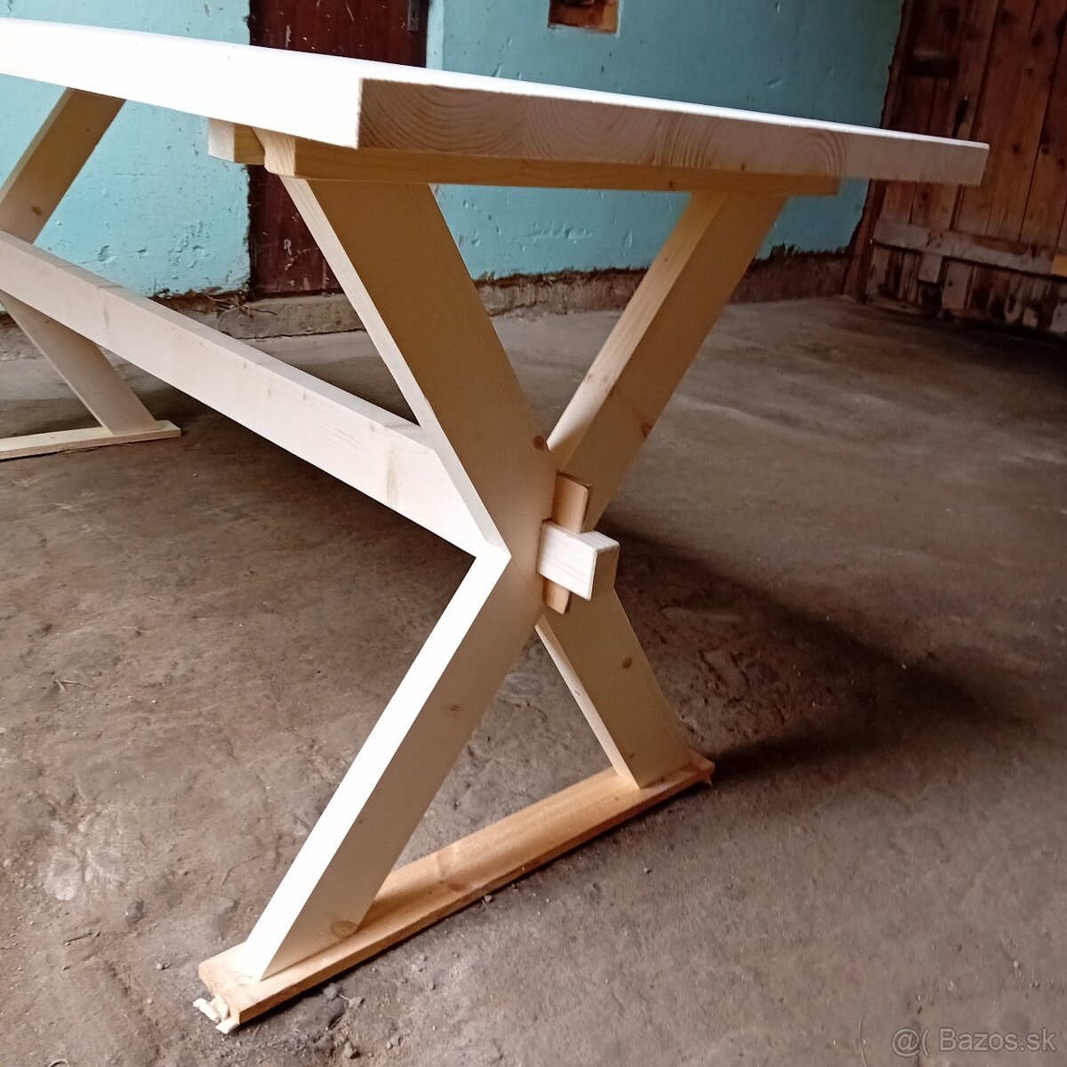 Mäsiarsky stôl - 2