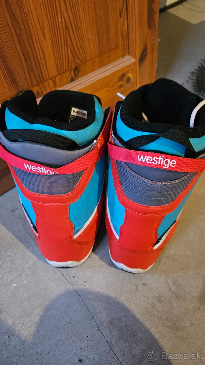 Boty na snowboard. - 2