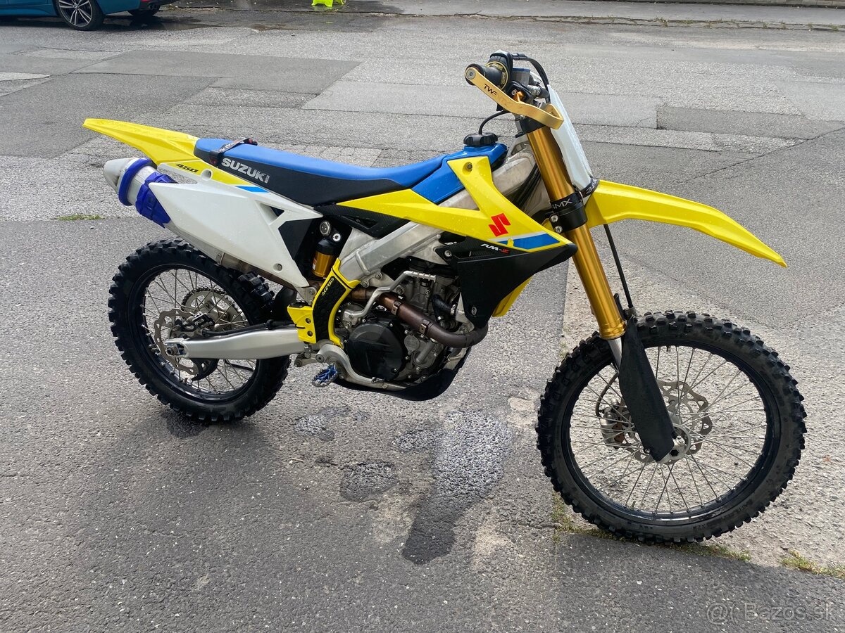 • SUZUKI RMZ 450 •