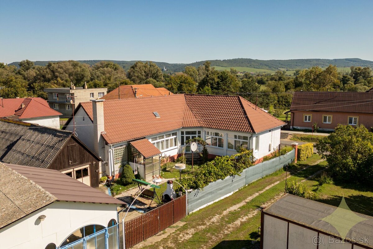 Zaujímavý, čiastočne zrekonštruovaný, rodinný dom v obci Buš - 2