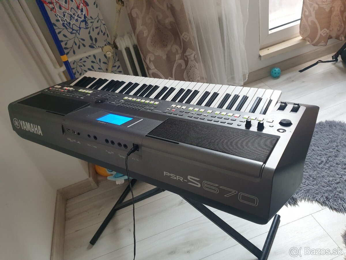 Yamaha psr s 670 - 2