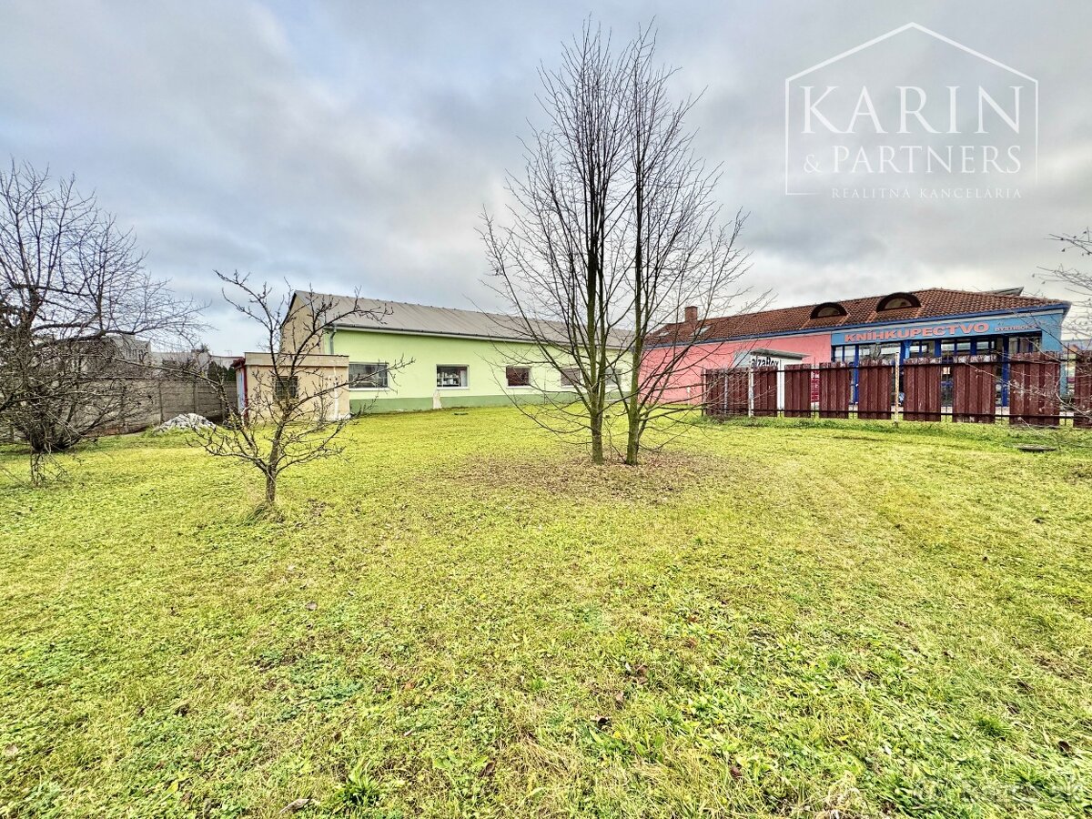 Prenájom pozemku so širokým využitím priamo pri hlavnej cest - 2