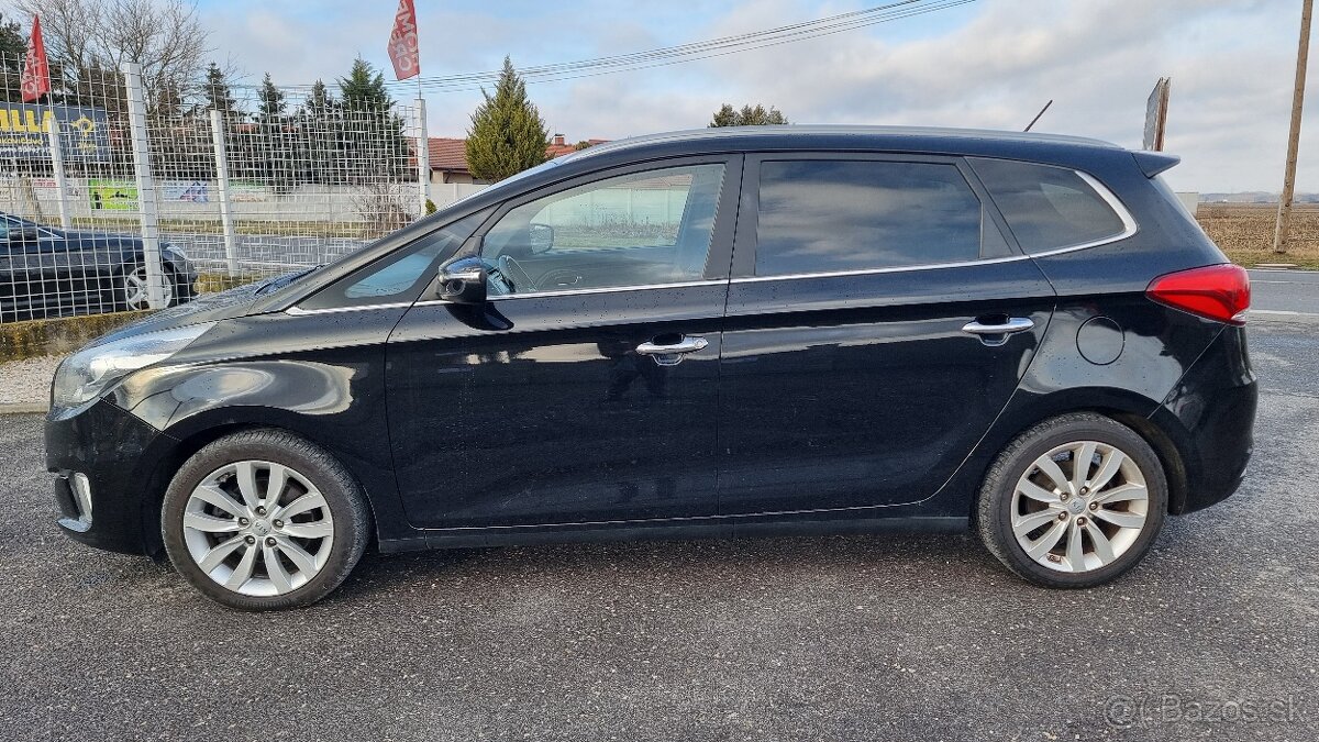 Kia Carens 1.7 CRDi EX 7m za 5.990 € - 2