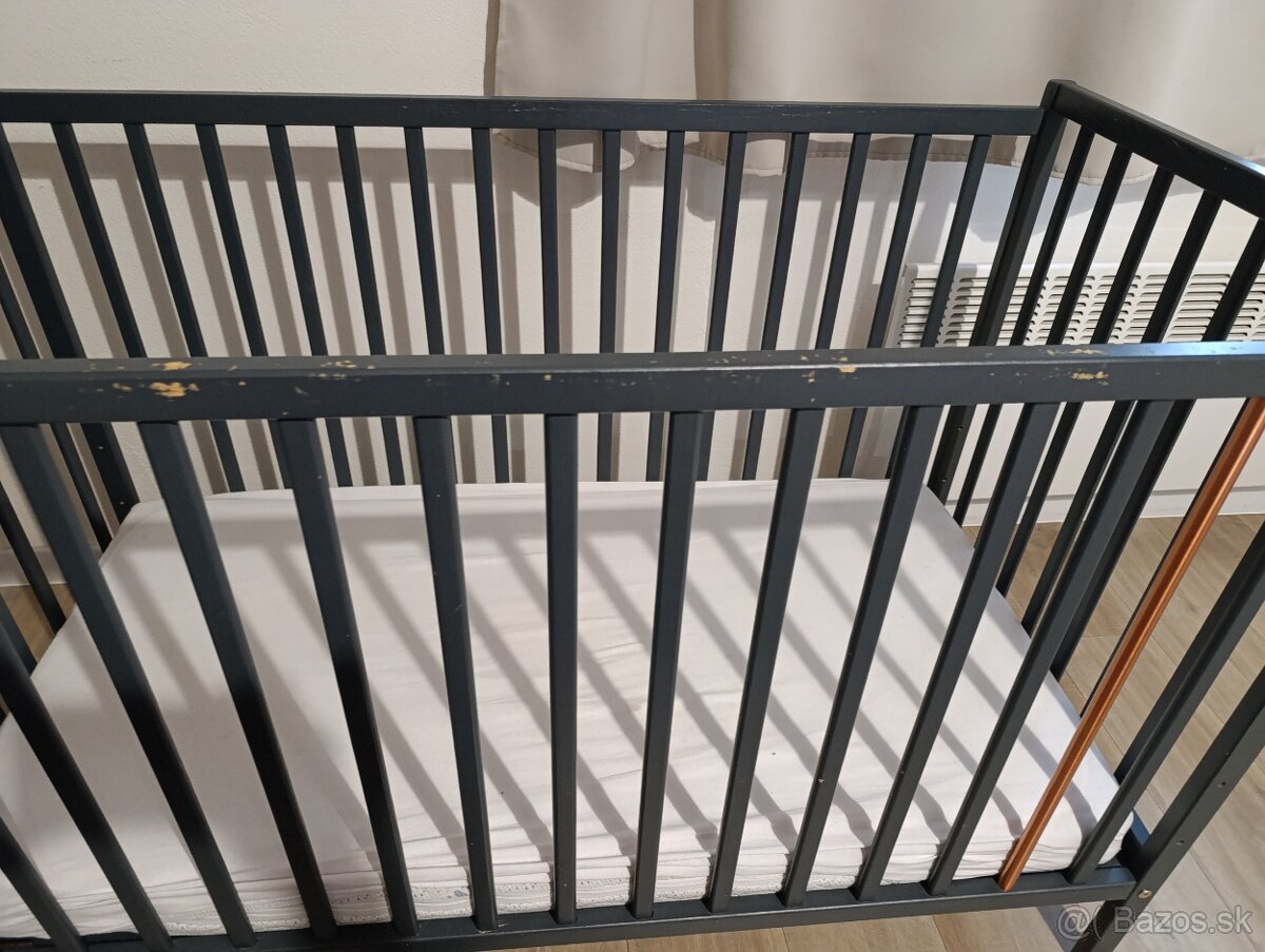Detská postieľka s matracom - 2