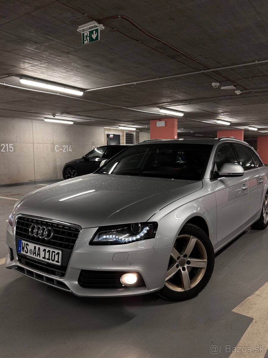 Audi A4 S-Line - 2
