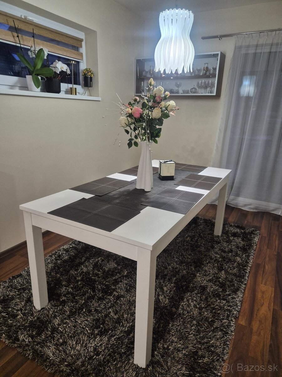 Jedálenský stôl biely matný - 2
