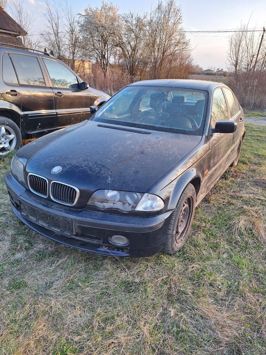 BMW e46 2.5 benzín rozpredám - 2
