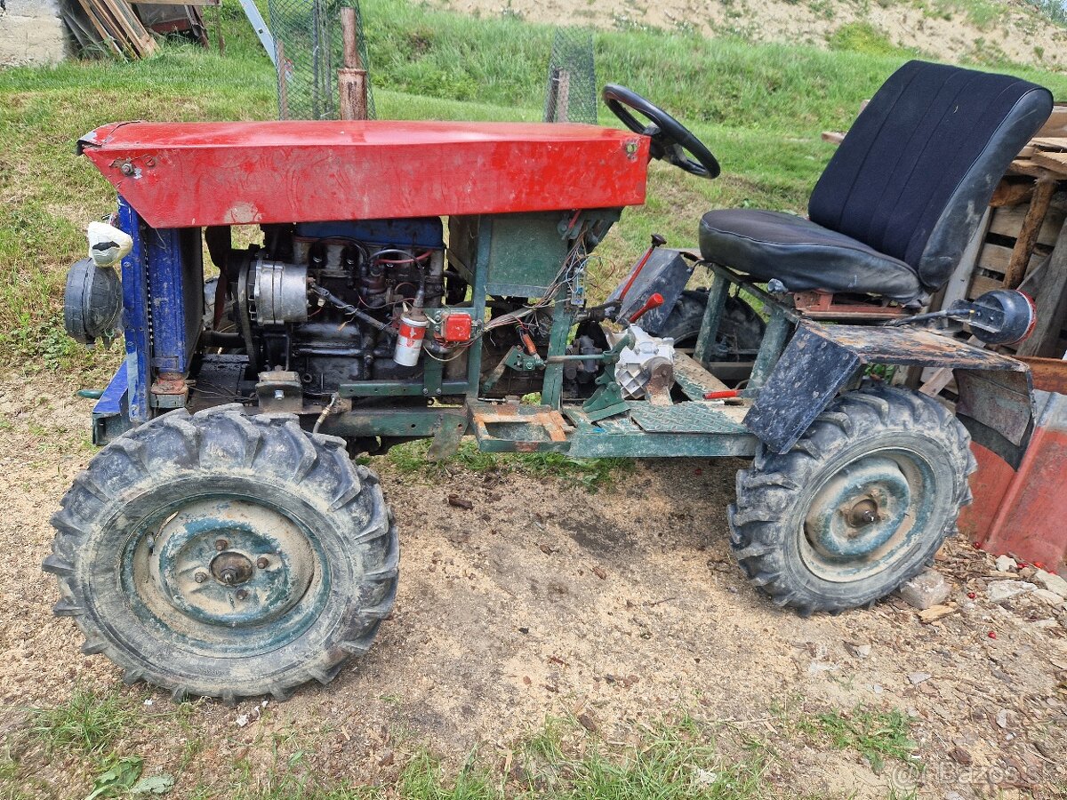Malotraktor 4x4 - 2