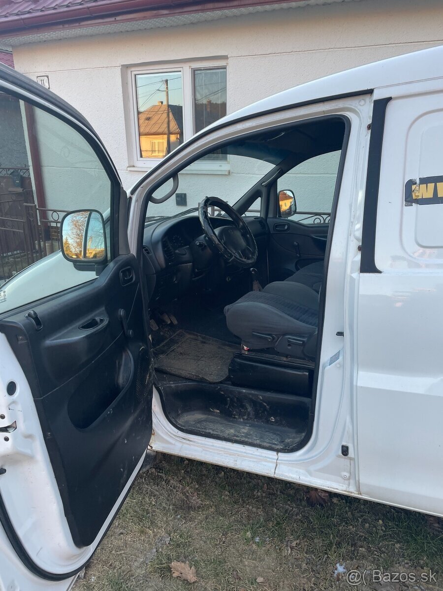 Hyundai H.1 - 2