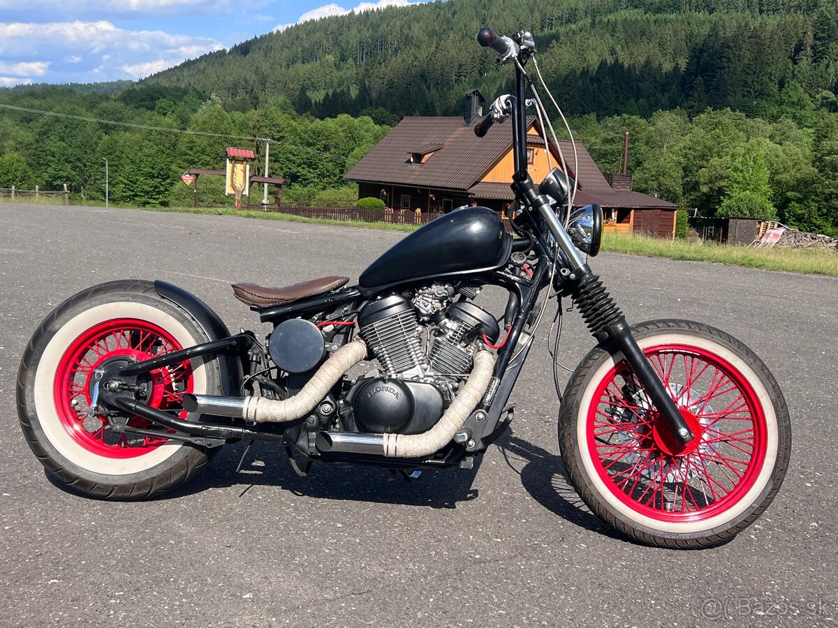 Honda VT600C Shadow custom Bobber - 2