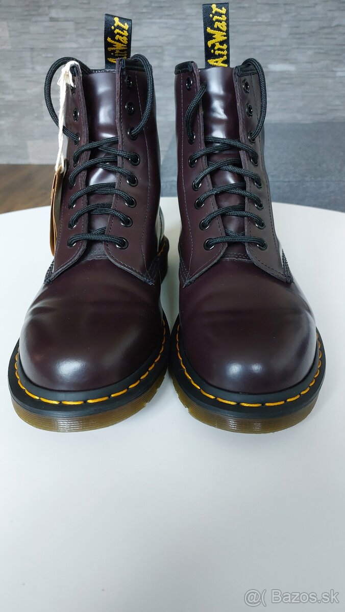 Dr. Martens - 2
