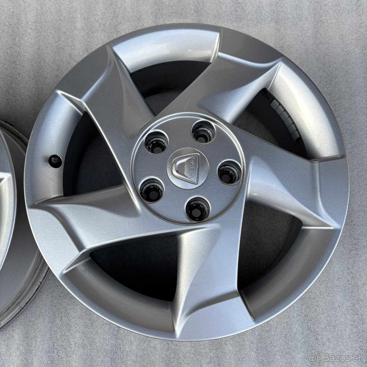 16" Hliníkové disky DACIA - 2