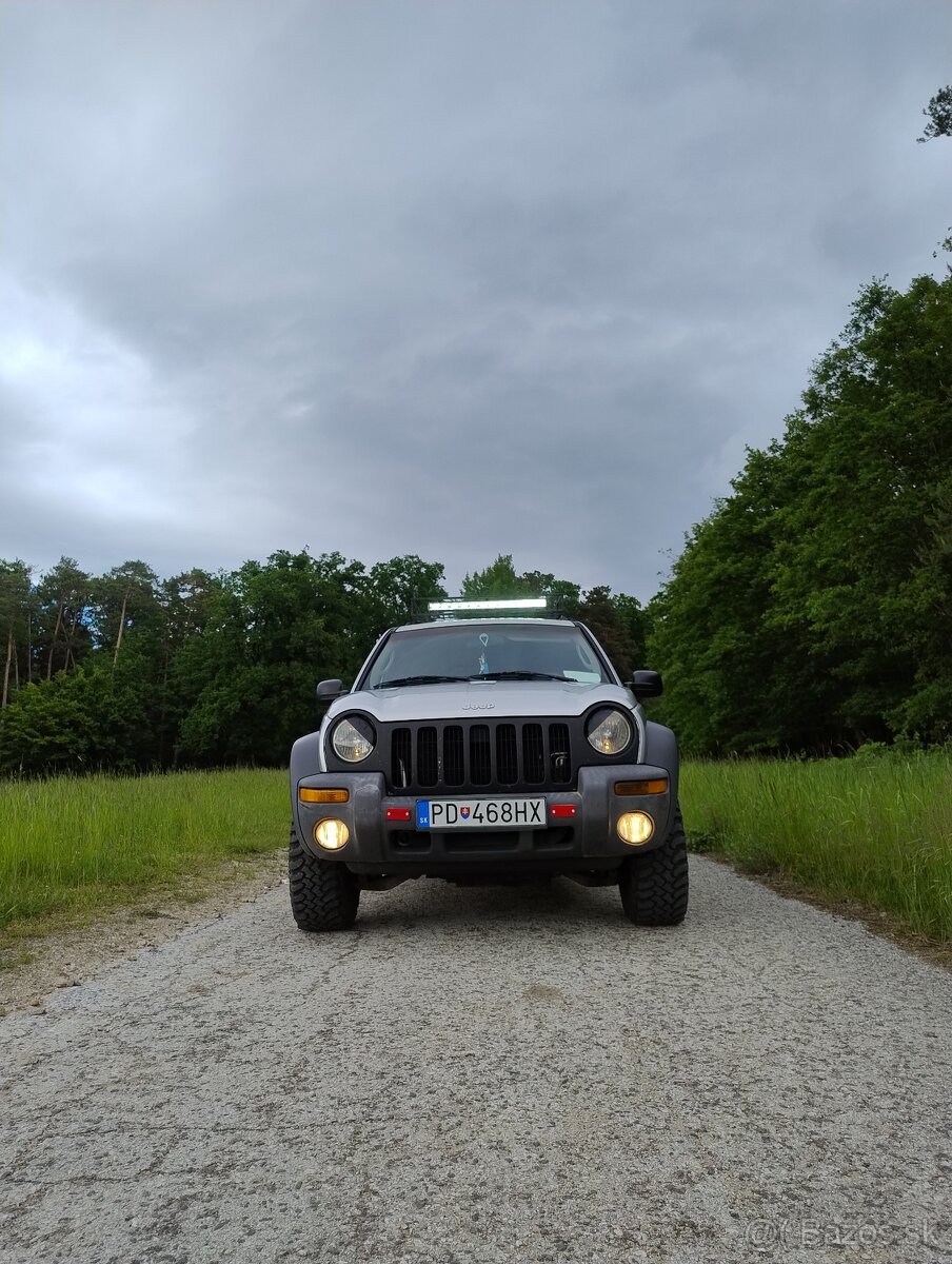 Jeep cherokee KJ 2,5 crd