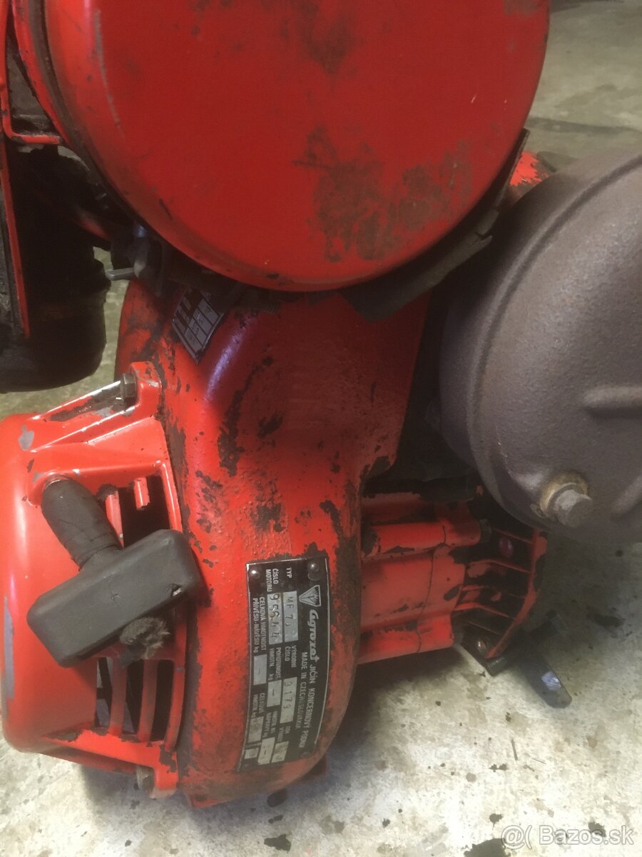 Náhradný motor z kosačky - 2