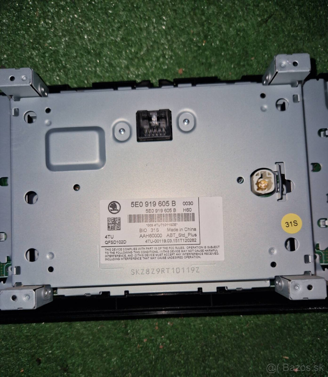 Displej rádia Škoda Octavia 3 - 2