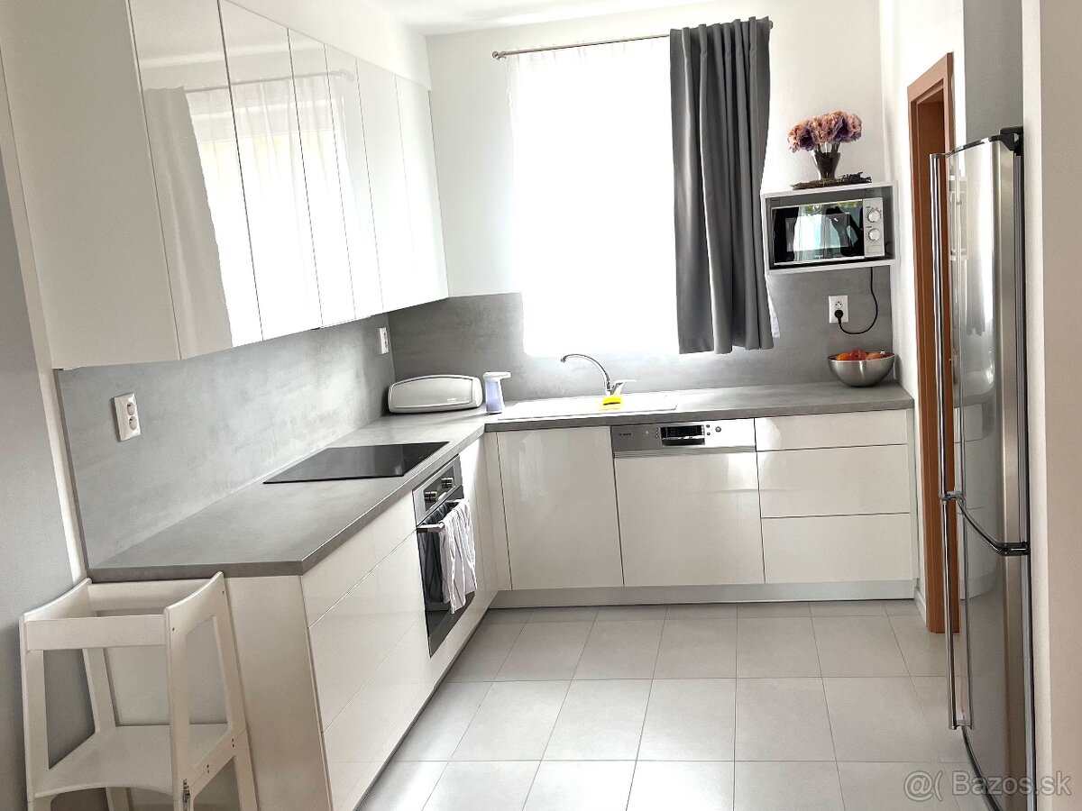 4 izbový rodinný dom LODENICA Piešťany - 2