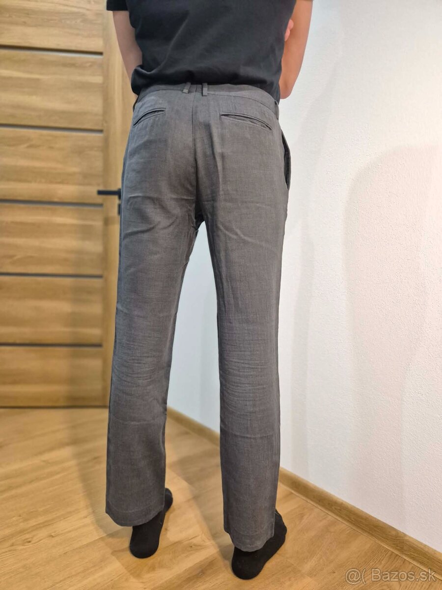 Predam Burberry nohavice Sede - 2