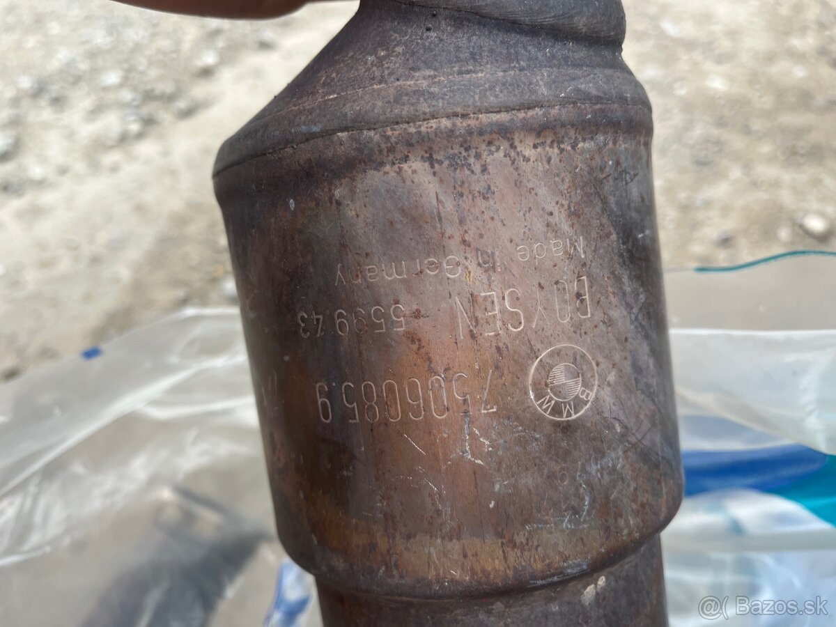 Predám kat z BMW 325i e90 - 2