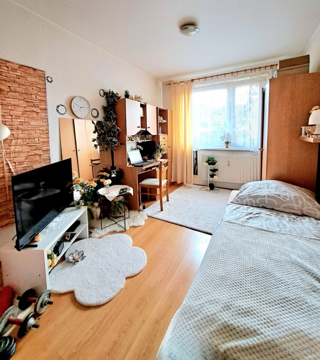 NA PREDAJ: 3- izbový byt, Levoča - 2