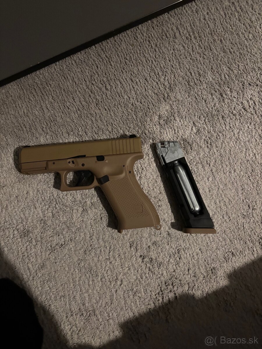 Vzduchová zbraň Glock 19x - 2