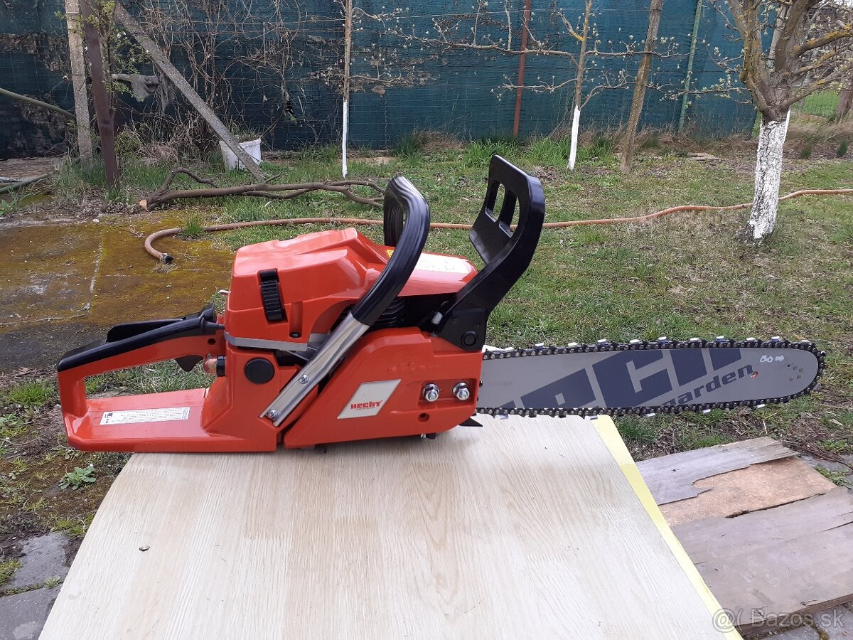 Motorová píla Hecht - 2