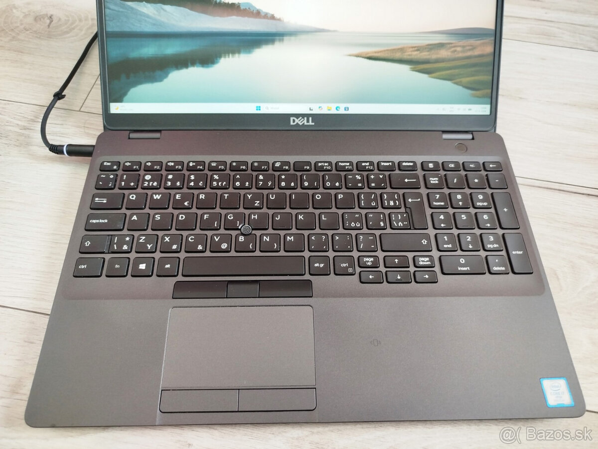 notebook Dell Latitude 5501 - Core i7-9850H, 32GB/512GB SSD - 2